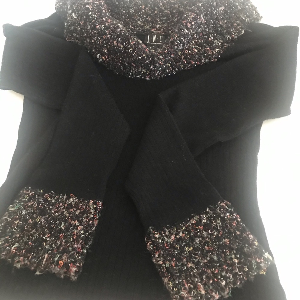Sweater - Picture 2 of 2